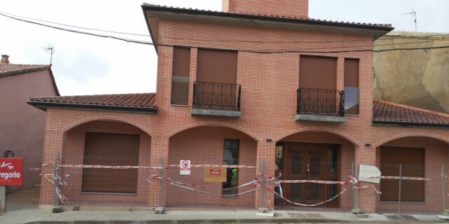 San Gregorio - Ayuntamiento y local social en Castronuevo - CASTRONUEVO DE LOS ARCOS (ZAMORA)